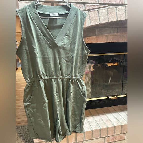 Zenana Outfitters Pants - NWT 2X Zenana plus romper